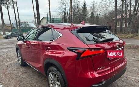Lexus NX I, 2017 год, 2 900 000 рублей, 3 фотография