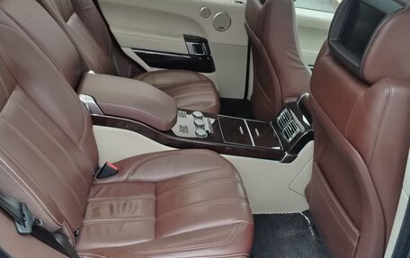 Land Rover Range Rover IV рестайлинг, 2017 год, 5 000 000 рублей, 11 фотография