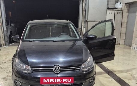 Volkswagen Polo VI (EU Market), 2013 год, 770 000 рублей, 2 фотография