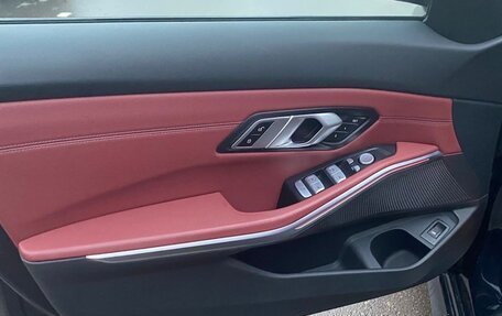 BMW 3 серия, 2024 год, 4 950 000 рублей, 13 фотография