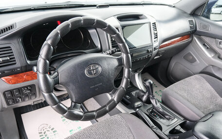 Toyota Land Cruiser Prado 120 рестайлинг, 2006 год, 2 149 000 рублей, 9 фотография