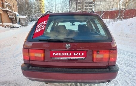 Volkswagen Passat B4, 1994 год, 450 000 рублей, 4 фотография