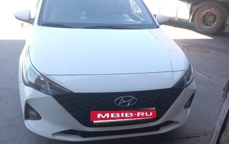 Hyundai Solaris II рестайлинг, 2021 год, 1 400 000 рублей, 14 фотография