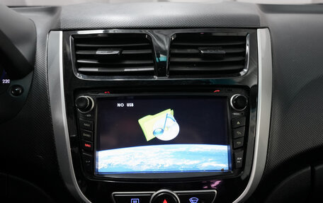 Hyundai Solaris II рестайлинг, 2011 год, 696 000 рублей, 11 фотография