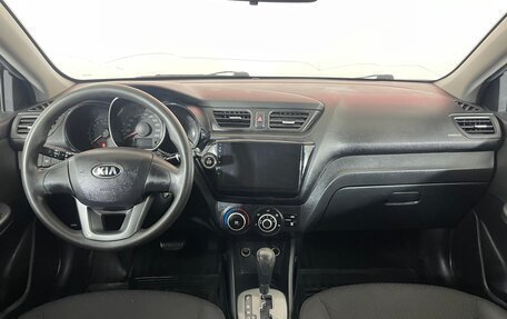 KIA Rio III рестайлинг, 2013 год, 875 000 рублей, 10 фотография