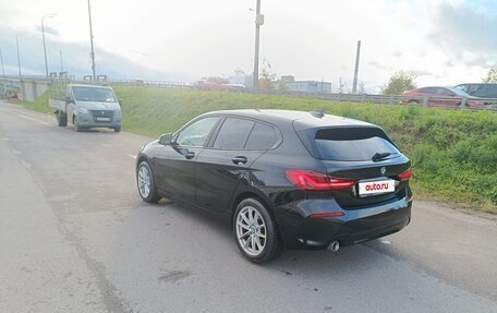 BMW 1 серия, 2019 год, 1 900 000 рублей, 4 фотография