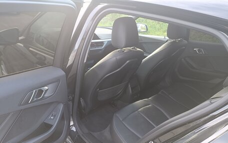 BMW 1 серия, 2019 год, 1 900 000 рублей, 12 фотография