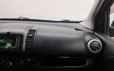 Nissan Note II рестайлинг, 2011 год, 650 000 рублей, 12 фотография