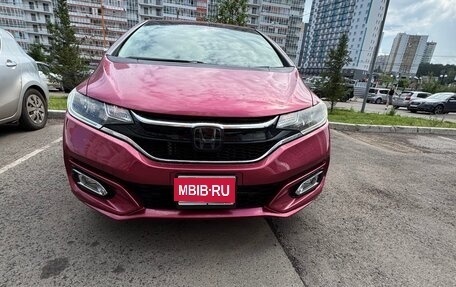 Honda Fit III, 2018 год, 1 370 000 рублей, 1 фотография