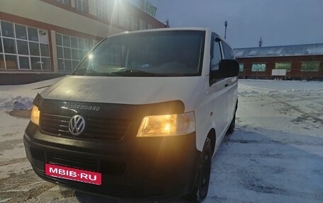 Volkswagen Transporter T5 рестайлинг, 2006 год, 1 050 000 рублей, 8 фотография