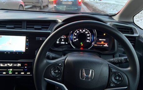 Honda Fit III, 2018 год, 1 370 000 рублей, 5 фотография