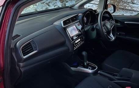 Honda Fit III, 2018 год, 1 370 000 рублей, 6 фотография