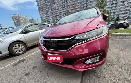 Honda Fit III, 2018 год, 1 370 000 рублей, 2 фотография