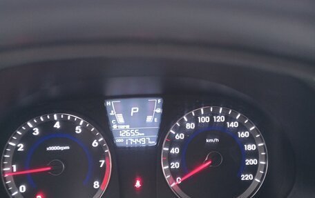 Hyundai Solaris II рестайлинг, 2012 год, 780 000 рублей, 13 фотография