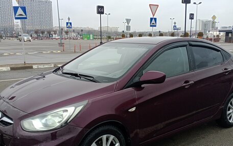 Hyundai Solaris II рестайлинг, 2012 год, 780 000 рублей, 20 фотография
