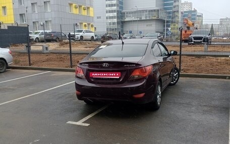 Hyundai Solaris II рестайлинг, 2012 год, 780 000 рублей, 7 фотография