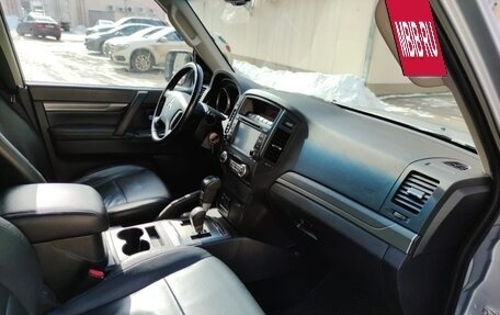Mitsubishi Pajero IV, 2011 год, 3 500 000 рублей, 7 фотография