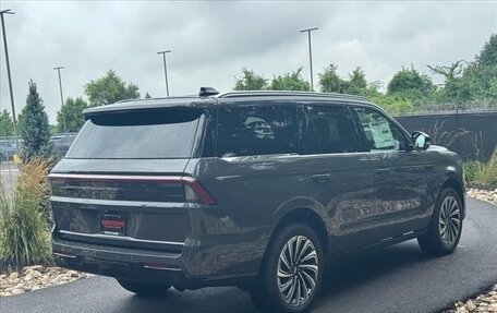 Lincoln Navigator, 2025 год, 16 569 000 рублей, 5 фотография