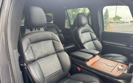 Lincoln Navigator, 2025 год, 16 569 000 рублей, 12 фотография