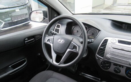 Hyundai i20 IB рестайлинг, 2009 год, 400 000 рублей, 14 фотография