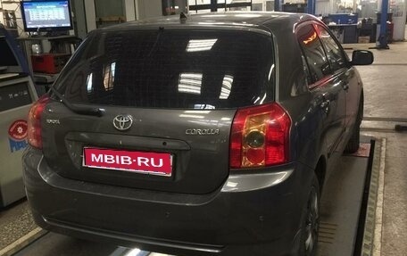 Toyota Corolla, 2004 год, 1 фотография