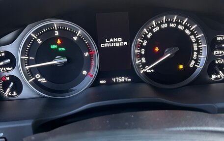 Toyota Land Cruiser 200, 2016 год, 8 300 000 рублей, 17 фотография