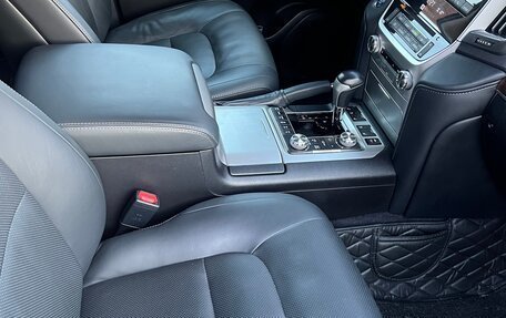 Toyota Land Cruiser 200, 2016 год, 8 300 000 рублей, 19 фотография