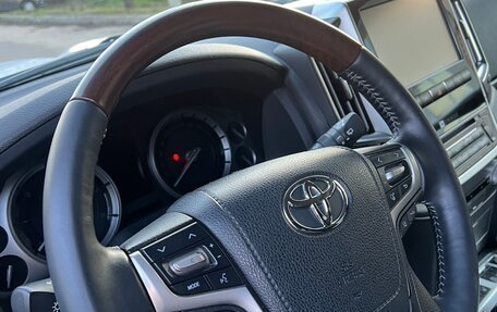 Toyota Land Cruiser 200, 2016 год, 8 300 000 рублей, 15 фотография