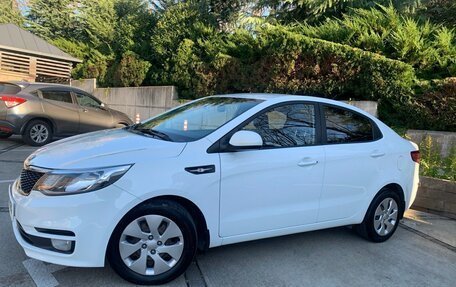 KIA Rio III рестайлинг, 2015 год, 900 000 рублей, 20 фотография