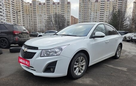 Chevrolet Cruze II, 2014 год, 715 000 рублей, 3 фотография