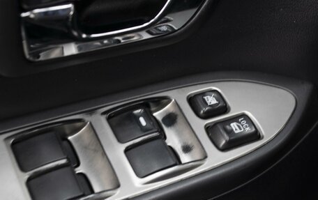 Mitsubishi Pajero IV, 2010 год, 1 790 000 рублей, 16 фотография