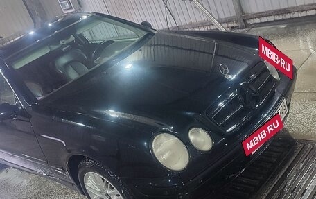 Mercedes-Benz CLK-Класс, 2001 год, 600 000 рублей, 2 фотография