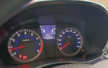 Hyundai Solaris II рестайлинг, 2011 год, 735 000 рублей, 4 фотография