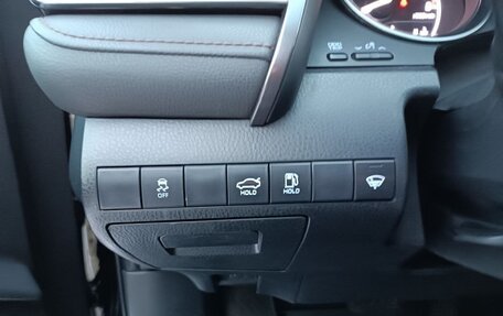 Toyota Camry, 2019 год, 2 400 000 рублей, 13 фотография