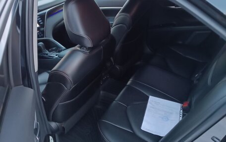 Toyota Camry, 2019 год, 2 400 000 рублей, 14 фотография