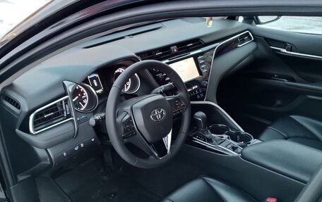 Toyota Camry, 2019 год, 2 400 000 рублей, 12 фотография