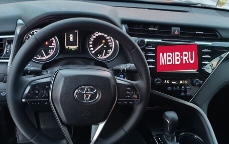 Toyota Camry, 2019 год, 2 400 000 рублей, 9 фотография