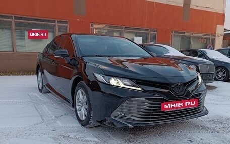 Toyota Camry, 2019 год, 2 400 000 рублей, 8 фотография