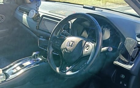 Honda Vezel, 2014 год, 1 530 000 рублей, 17 фотография