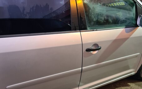 Volkswagen Touran III, 2006 год, 630 000 рублей, 8 фотография