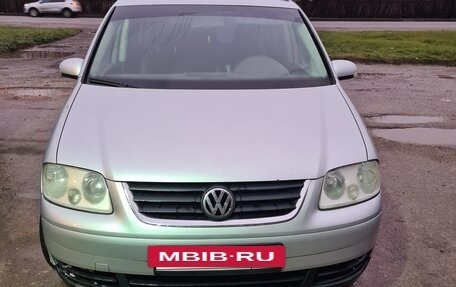 Volkswagen Touran III, 2006 год, 630 000 рублей, 6 фотография
