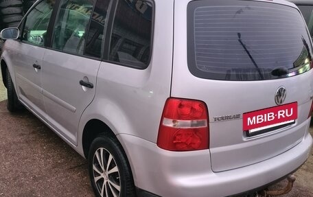 Volkswagen Touran III, 2006 год, 630 000 рублей, 4 фотография