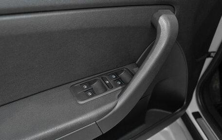 Skoda Yeti I рестайлинг, 2016 год, 1 700 000 рублей, 18 фотография