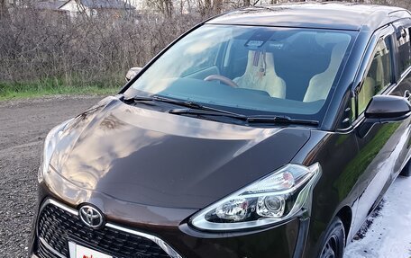 Toyota Sienta II, 2019 год, 1 720 000 рублей, 1 фотография