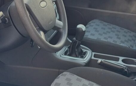 Ford Focus II рестайлинг, 2005 год, 420 000 рублей, 23 фотография