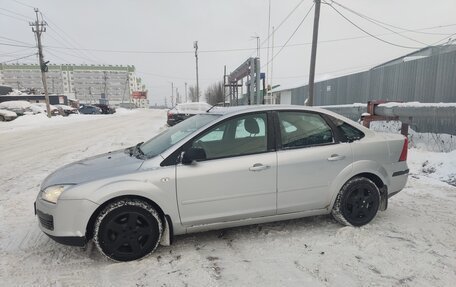 Ford Focus II рестайлинг, 2005 год, 420 000 рублей, 17 фотография