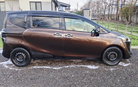 Toyota Sienta II, 2019 год, 1 720 000 рублей, 4 фотография