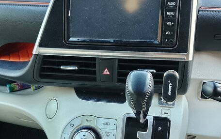 Toyota Sienta II, 2019 год, 1 720 000 рублей, 8 фотография