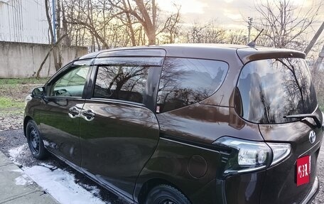 Toyota Sienta II, 2019 год, 1 720 000 рублей, 3 фотография