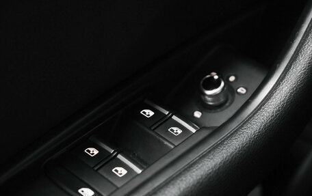 Audi A4, 2016 год, 2 050 000 рублей, 22 фотография